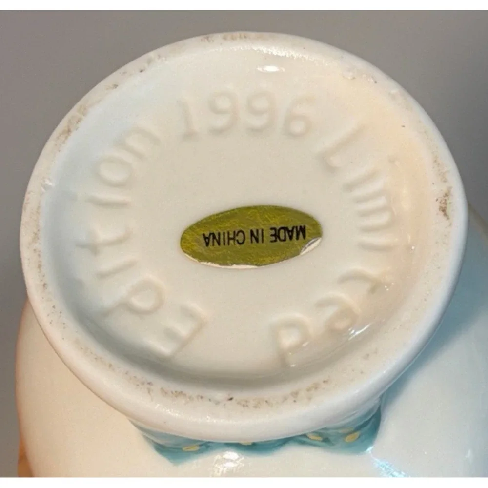 Vintage Bailey's Irish Cream winking face cups & Creamer 96' Limited Edition Set
